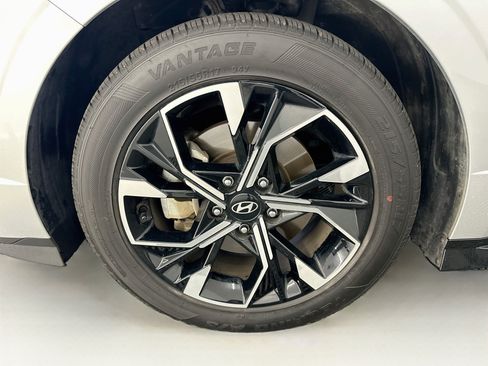Used 2025 Hyundai Sonata SEL FWD image 34