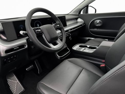 New 2026 Hyundai Ioniq 9 Calligraphy image 9