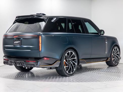 Used 2025 Land Rover Range Rover SE AWD/4WD image 5