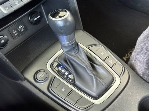 Used 2019 Hyundai Kona Limited image 21