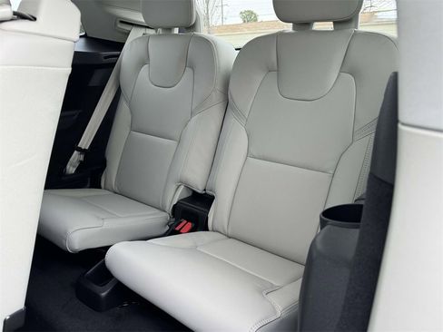 New 2026 Volvo XC90 T8 Ultra w/ Protection Package Premier image 15