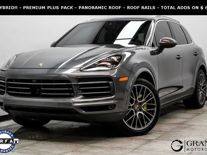 Used 2020 Porsche Cayenne E-Hybrid w/ Premium Plus Package