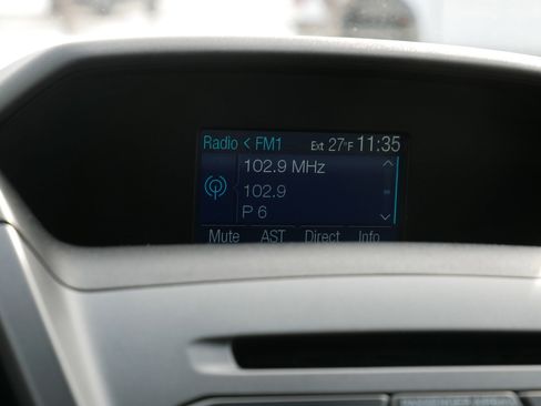 Used 2015 Ford Transit 250 130 Low Roof image 22