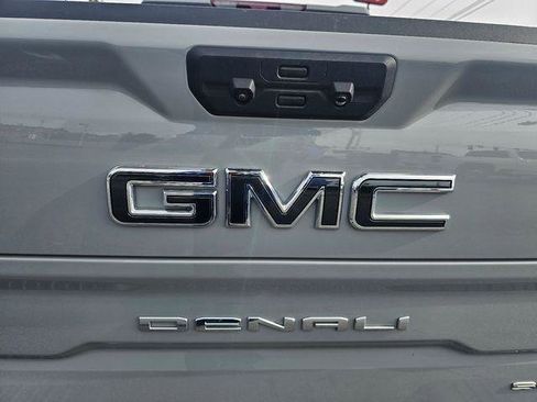 Used 2025 GMC Sierra 1500 Denali Ultimate AWD/4WD image 12