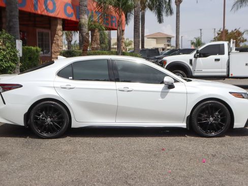 Used 2023 Toyota Camry XSE FWD image 10