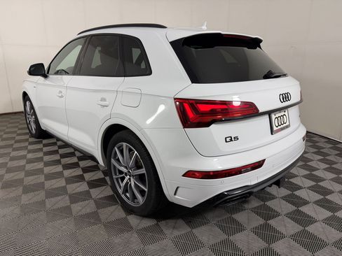Used 2023 Audi Q5 e Premium Plus w/ Premium Plus Package AWD/4WD image 3