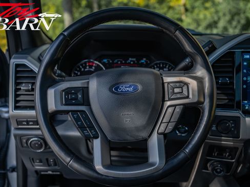 Used 2022 Ford F350 Platinum image 30