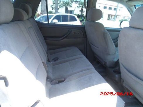 Used 2003 Toyota Sequoia SR5 image 21