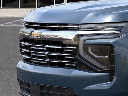 New 2026 Chevrolet Suburban Premier image 13