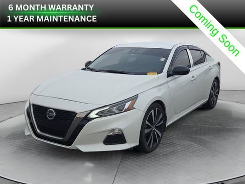 Used 2022 Nissan Altima 2.5 SR image 1
