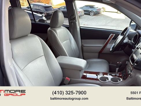 Used 2013 Toyota Highlander Limited image 14