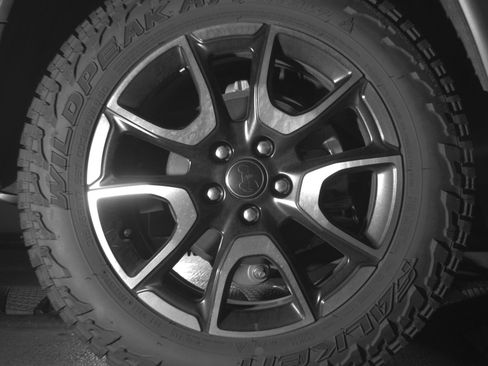 Used 2025 Jeep Compass Trailhawk AWD/4WD image 15
