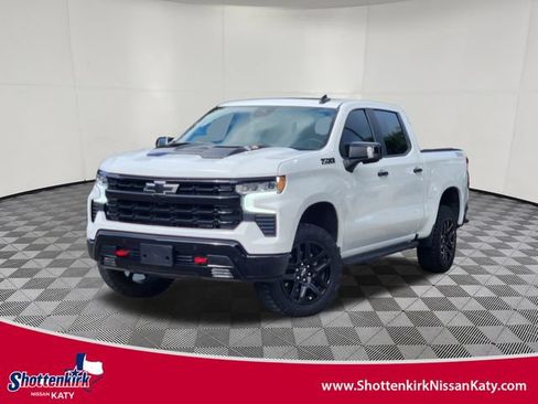 Used 2024 Chevrolet Silverado 1500 LT Trail Boss w/ LT Trail Boss Premium Package AWD/4WD image 1