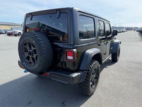 Used 2023 Jeep Wrangler Unlimited image 9