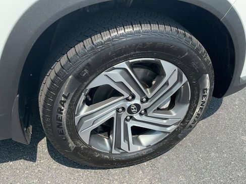 Certified 2023 Hyundai Santa Fe SEL AWD/4WD image 6