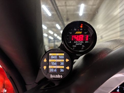 Used 2019 Chevrolet Camaro SS image 20