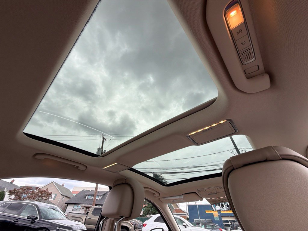 Used 2020 Mercedes-Benz S 560 4MATIC Sedan image 25