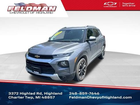 Used 2022 Chevrolet TrailBlazer LT w/ Convenience Package FWD image 1
