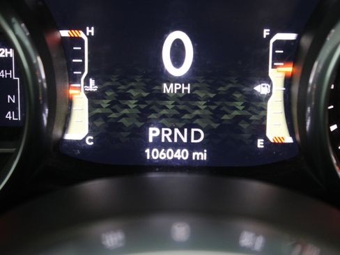 Used 2018 Jeep Wrangler Unlimited Sahara AWD/4WD image 40