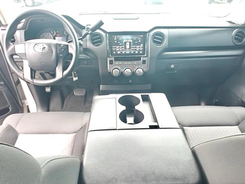 Used 2016 Toyota Tundra SR w/ Tow Package RWD image 18
