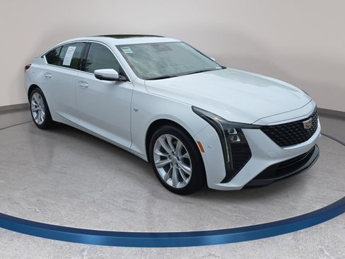 Used 2025 Cadillac CT5 Premium Luxury RWD image 3