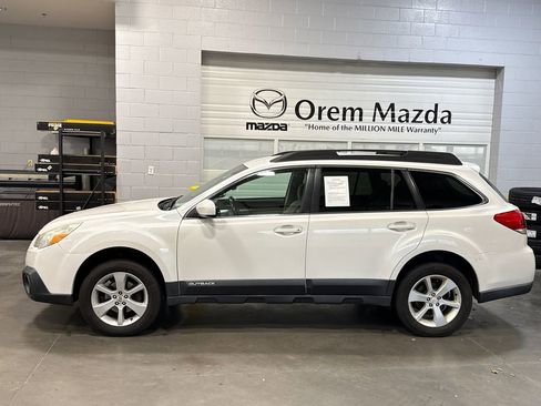 Used 2014 Subaru Outback 2.5i Premium image 20