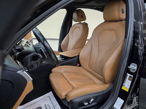 Used 2017 BMW 540i RWD image 16