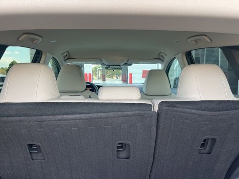 Used 2025 Nissan Murano SV image 29