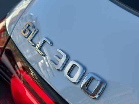 Certified 2026 Mercedes-Benz GLC 300 4MATIC image 9