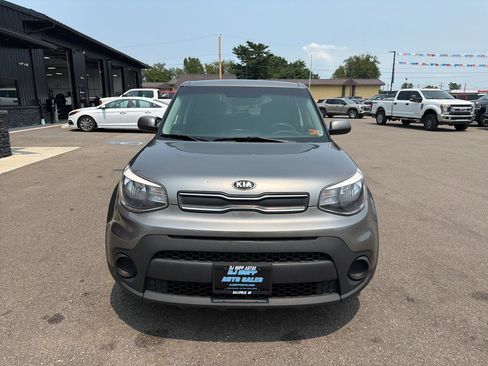 Used 2018 Kia Soul FWD image 2