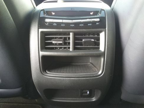 Used 2017 Cadillac XT5 Premium Luxury image 13