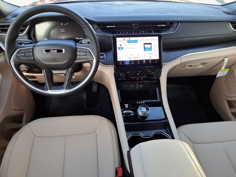 New 2025 Jeep Grand Cherokee Limited image 20