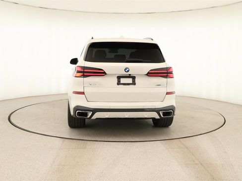 Used 2024 BMW X5 sDrive40i w/ M Sport Package image 5