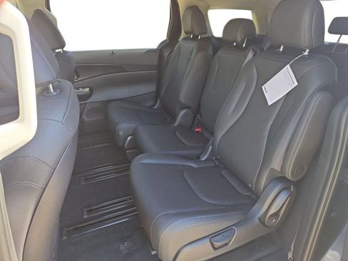 New 2026 Kia Carnival SX image 20