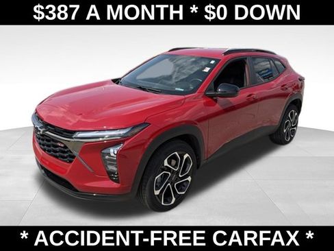 Used 2026 Chevrolet Trax RS w/ Driver Confidence Package FWD image 1