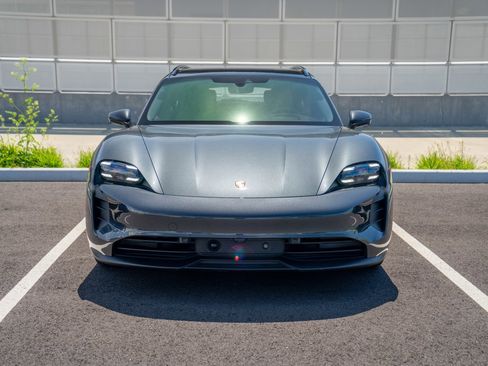 Certified 2023 Porsche Taycan GTS AWD/4WD image 6