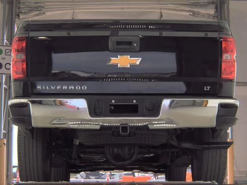Used 2018 Chevrolet Silverado 1500 LT w/ All Star Edition AWD/4WD image 7