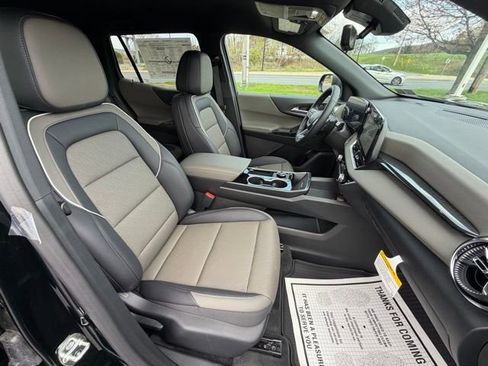 New 2026 Chevrolet Equinox LT w/ Convenience Package II AWD/4WD image 37
