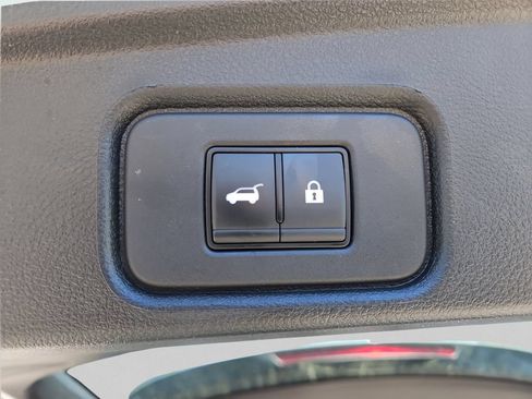 Used 2023 Nissan Pathfinder SL FWD image 21