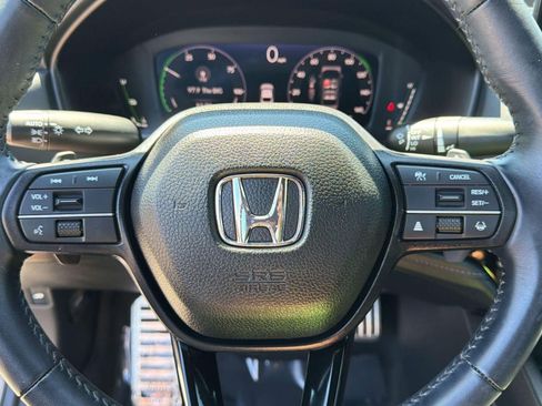 Used 2025 Honda Accord Sport image 16