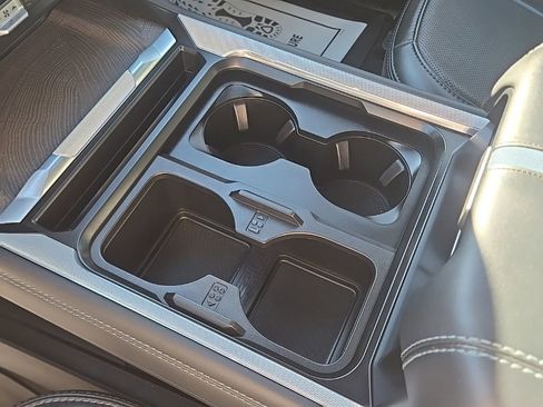 Used 2025 Ford F350 Platinum image 34