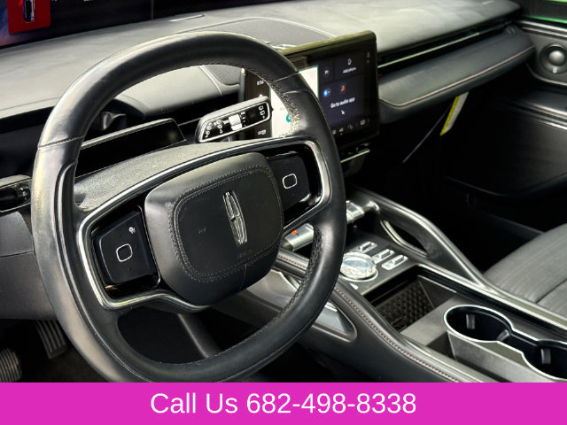 Used 2025 Lincoln Nautilus Reserve w/ Jet Appearance Package AWD/4WD image 18