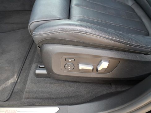 Used 2021 BMW X5 xDrive40i w/ Premium Package 2 AWD/4WD image 12