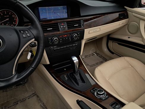 Used 2012 BMW 328i Convertible image 12