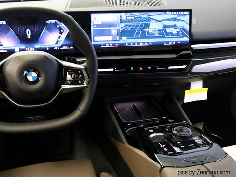 Used 2025 BMW 530i xDrive image 15