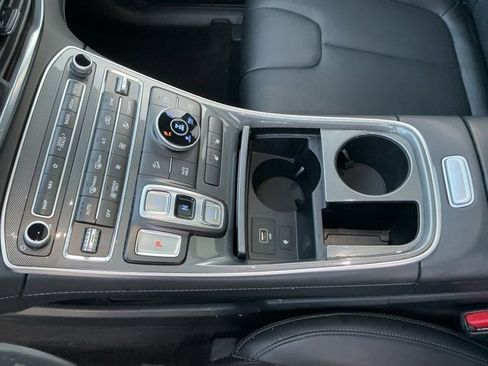 Certified 2023 Hyundai Santa Fe SEL Premium image 18