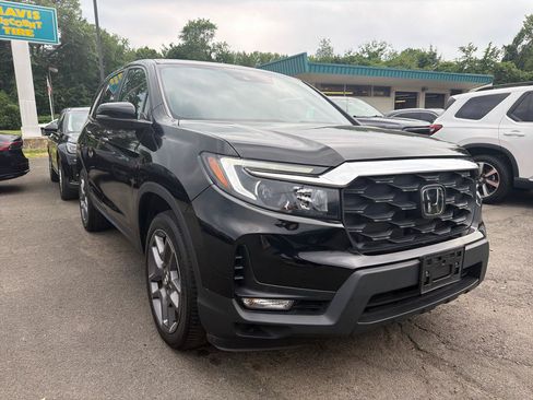 Used 2023 Honda Passport EX-L image 3