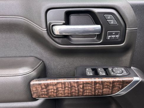 Used 2019 GMC Sierra 1500 Denali w/ Denali Ultimate Package AWD/4WD image 10
