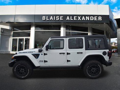 Used 2023 Jeep Wrangler Unlimited Rubicon 4xe AWD/4WD image 8