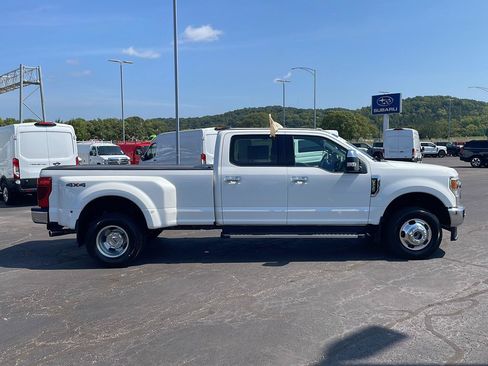 Certified 2022 Ford F350 Lariat w/ Chrome Package AWD/4WD image 6